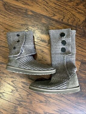 UGG Classic Tall Cardy Knit Grey boot size 8